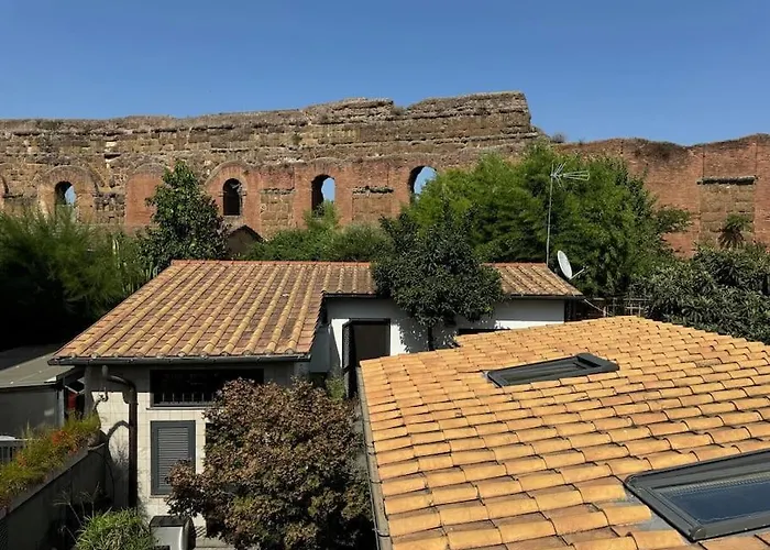 Casa Indipendente Con Vista Acquedotto